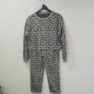 SHEIN Black and Cream Pajama Set with Ribbed Trim